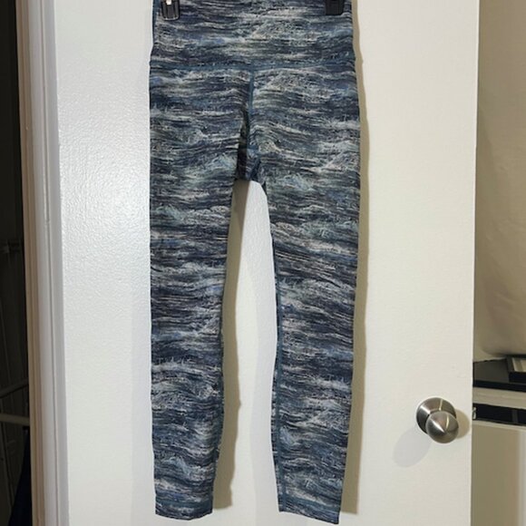 lululemon leggings (6) - Picture 1 of 4